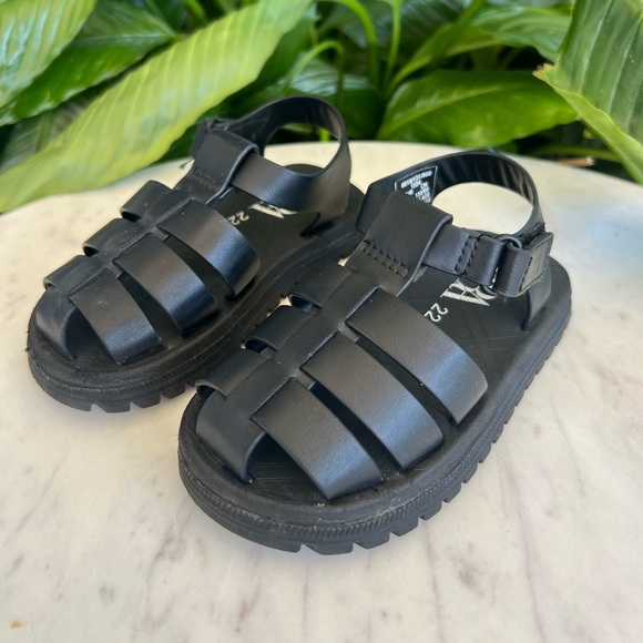 ⚫️⚪️ZaRa - Sandals - great used condition size 22⚪️⚫️ - Picture 4 of 6